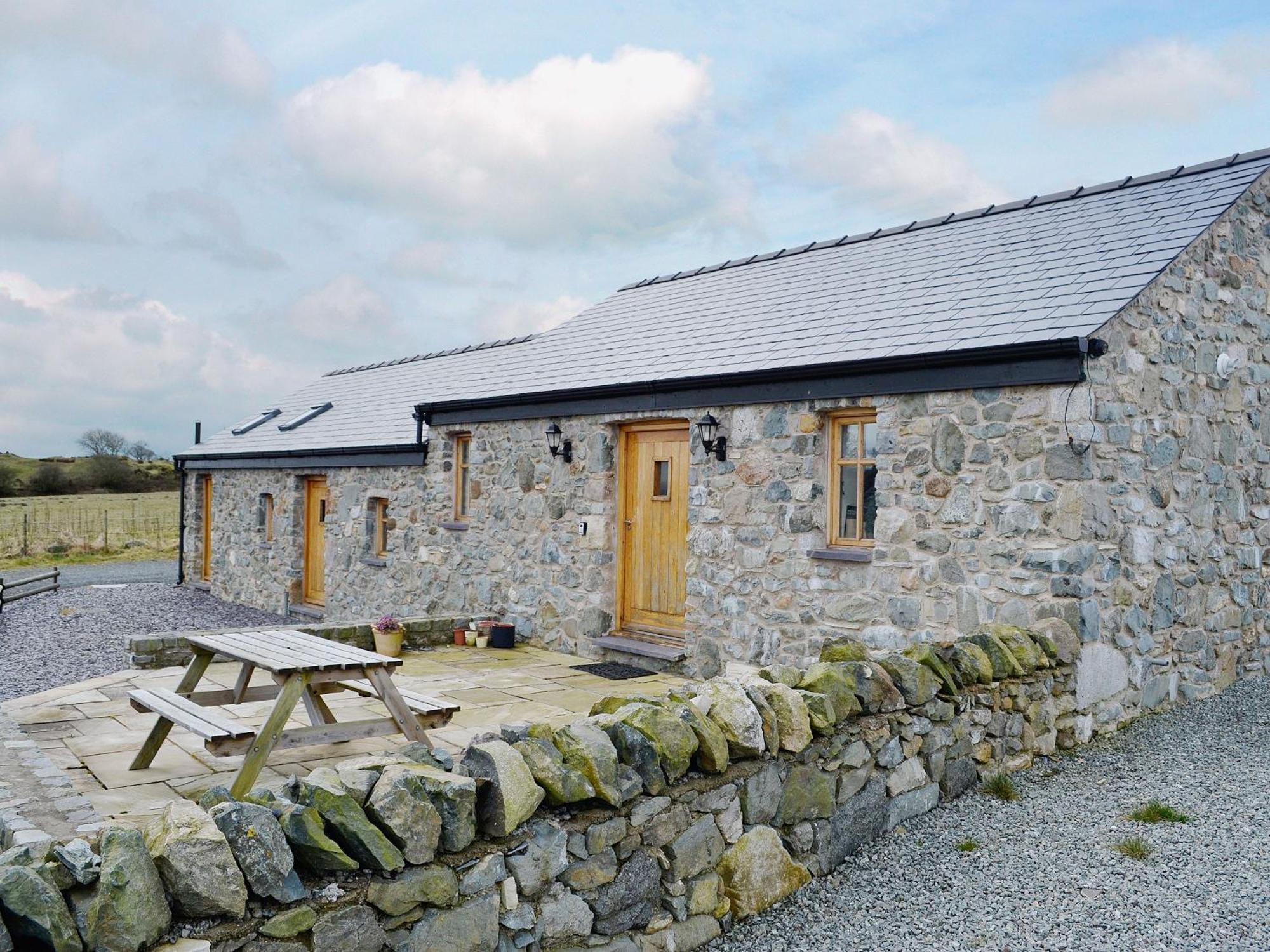 The Top Barn Coedana Bagian luar foto